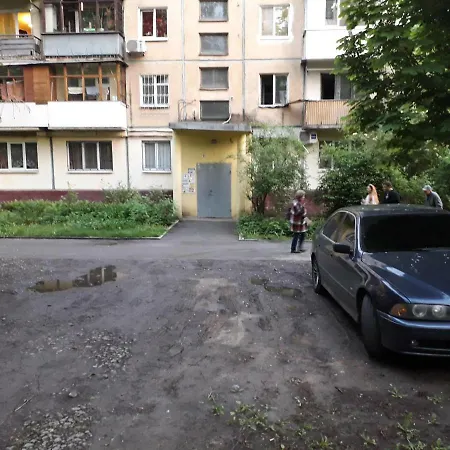 Apartment 30 M2 On Sergei Esenin 11 Kharkiv Exterior photo