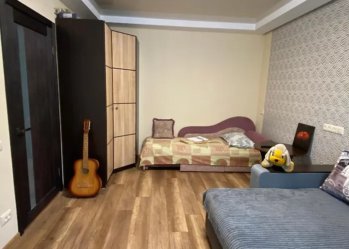 Apartment 30 M2 On Sergei Esenin 11