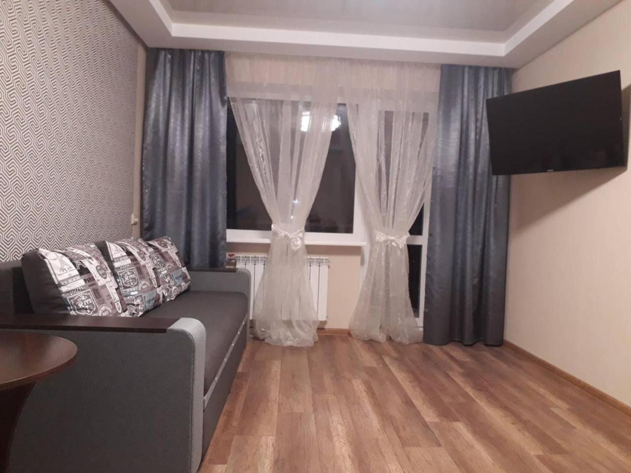Apartment 30 M2 On Sergei Esenin 11 Kharkiv