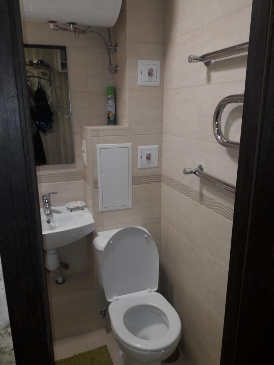 30 M2 On Sergei Esenin 11 * Kharkiv