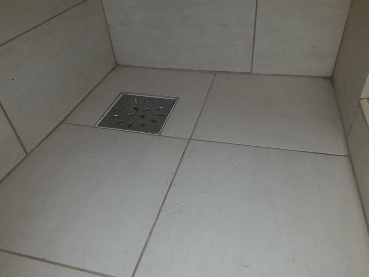 Apartment 30 M2 On Sergei Esenin 11 *